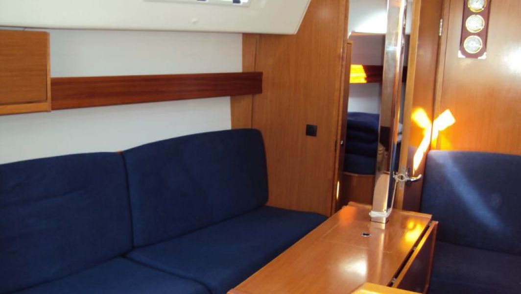 Bavaria Cruiser 32 
