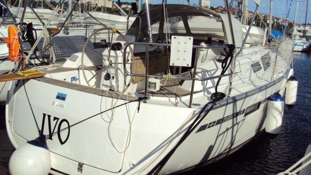 Bavaria Cruiser 33