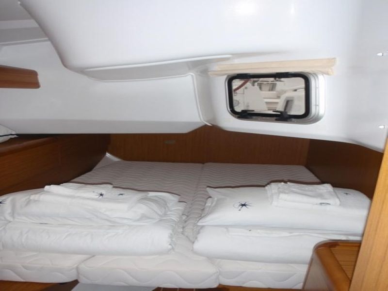 Sun Odyssey 49i