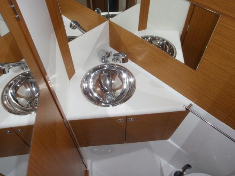 Sun Odyssey 49i