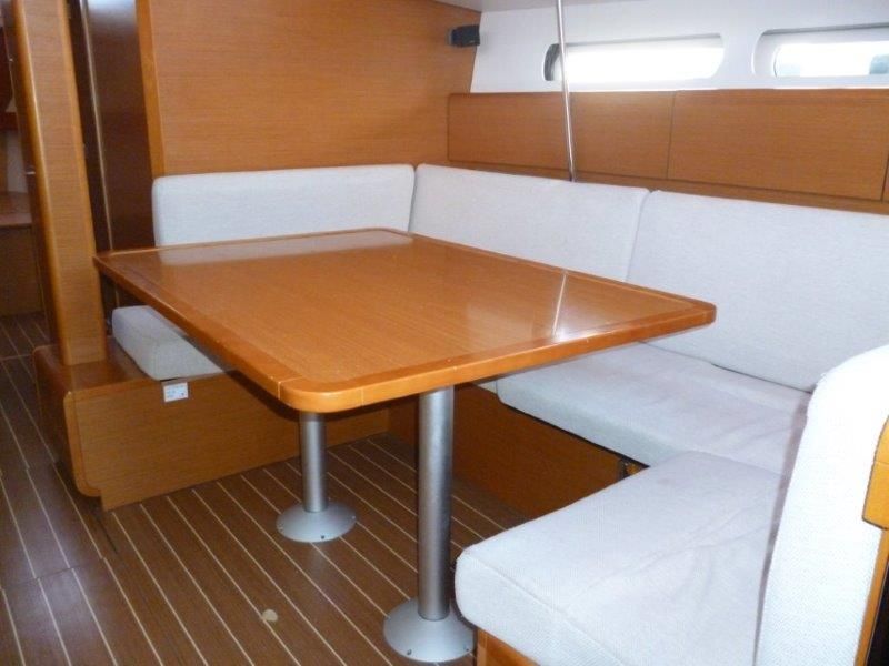 Sun Odyssey 439