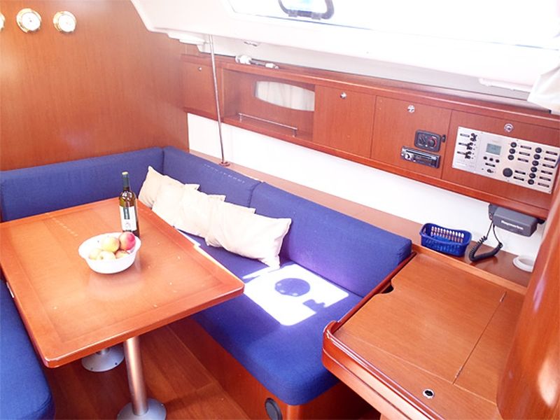 Oceanis 43