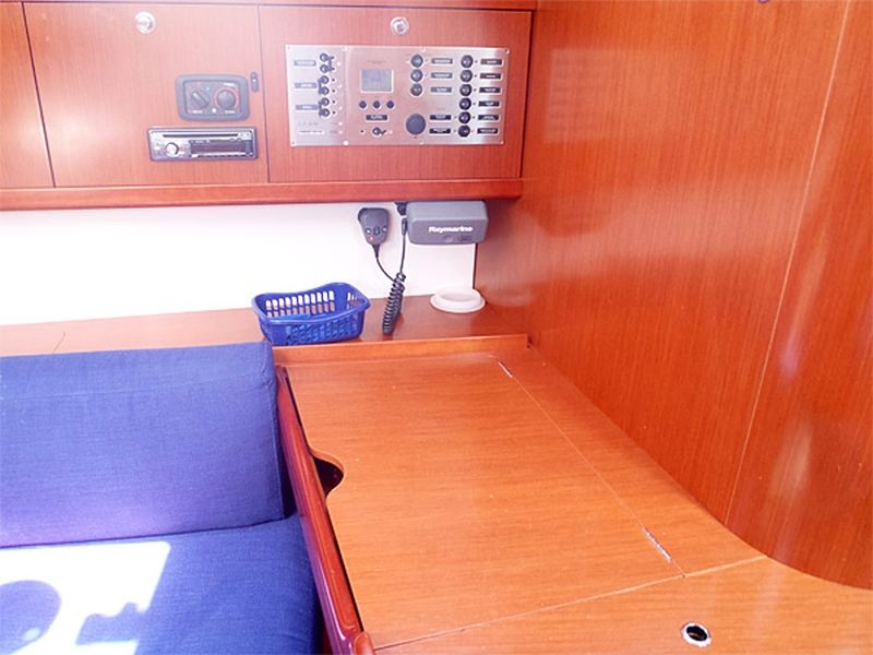 Oceanis 43