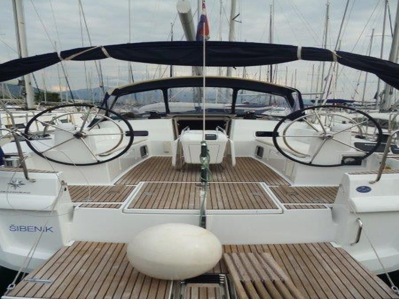 Oceanis 43