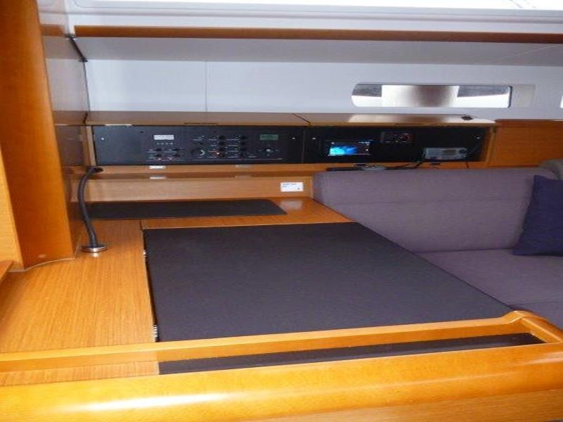 Oceanis 43