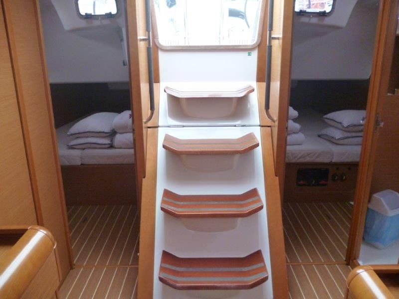 Oceanis 43