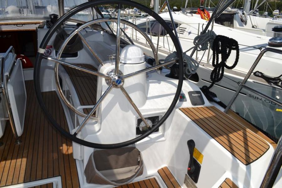 Sun Odyssey 469 
