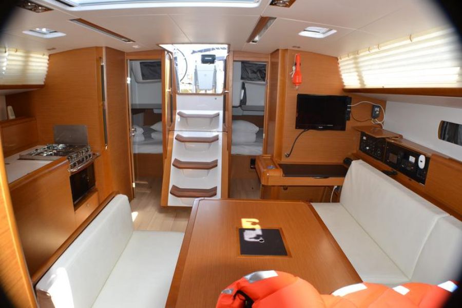Sun Odyssey 469 