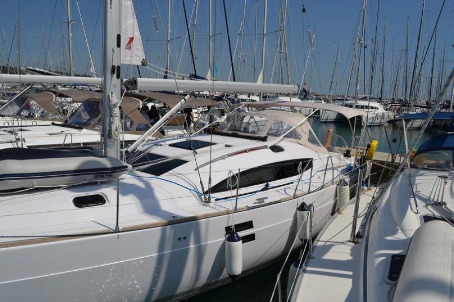 Elan 444 Impression
