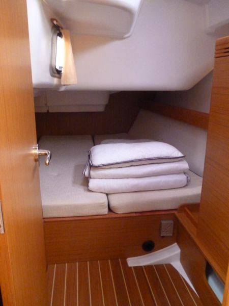 Sun Odyssey 42i