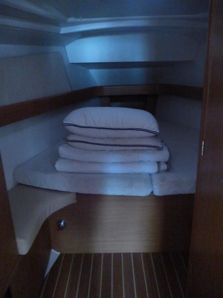 Sun Odyssey 42i