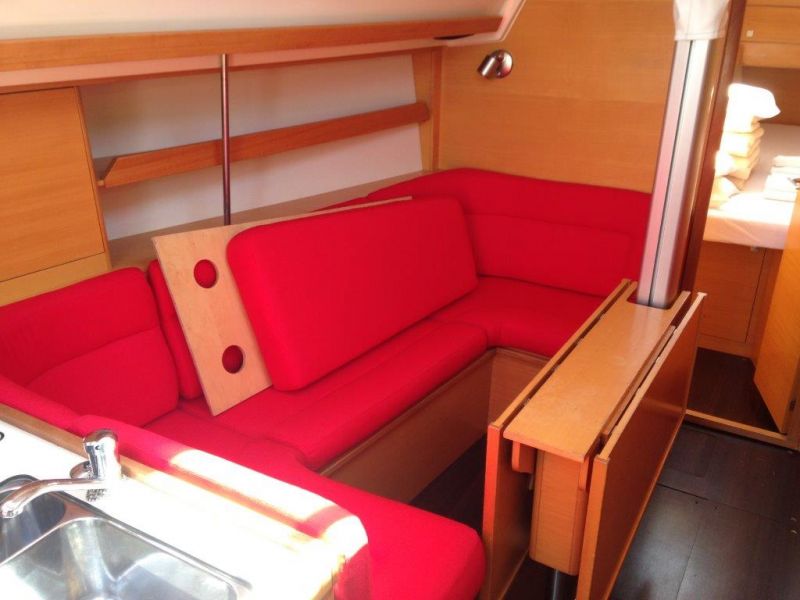 Elan 340