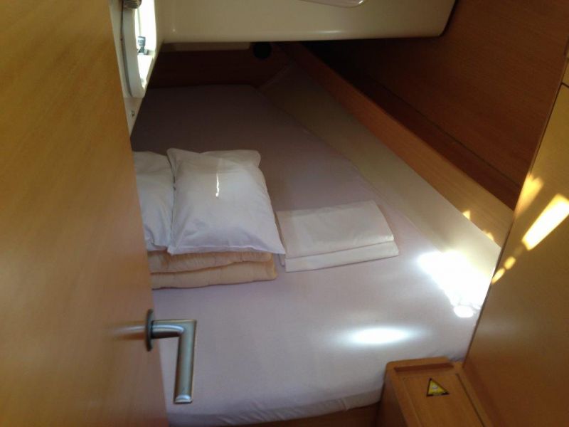 Elan 340