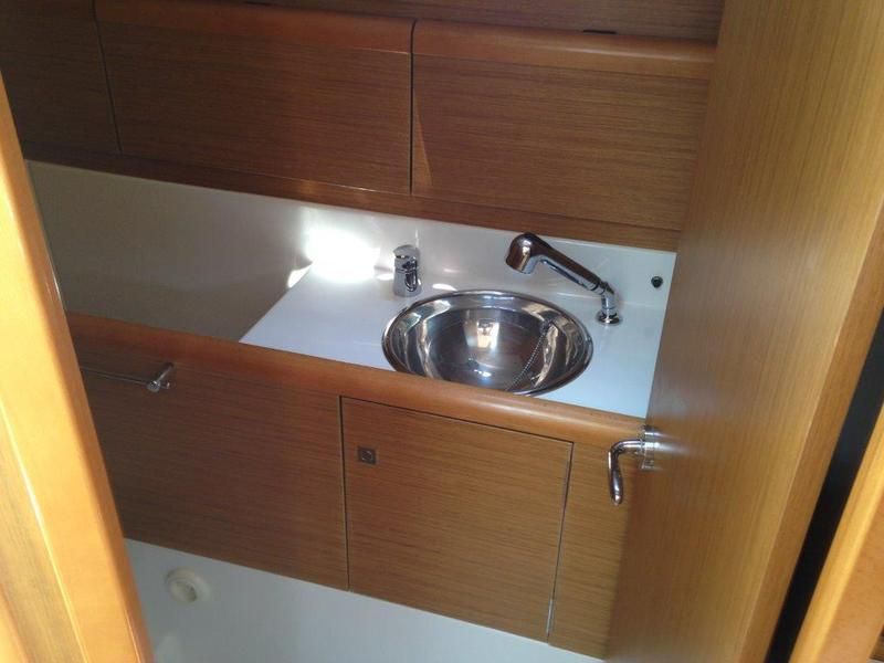 Sun Odyssey 33i