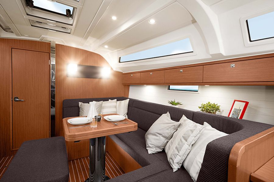 Bavaria Cruiser 41 - 3 cab
