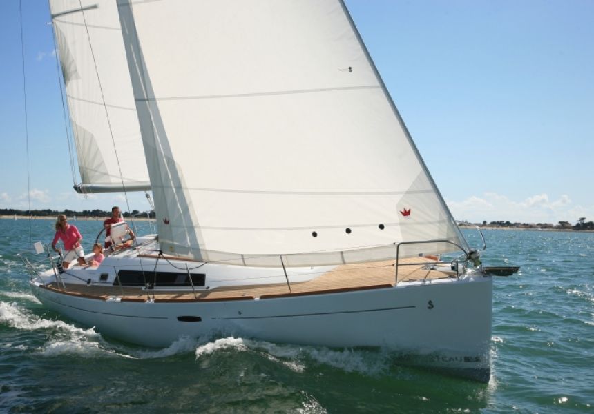 Oceanis 37