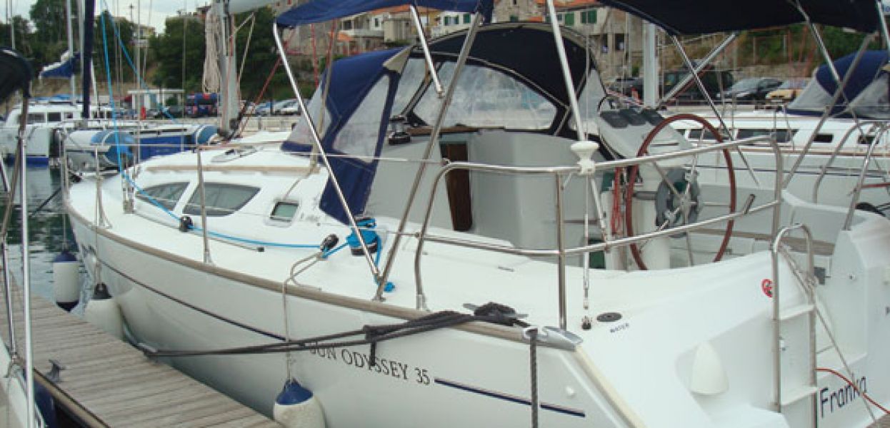 Sun Odyssey 35