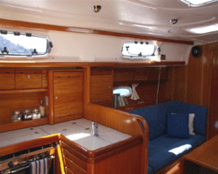 Bavaria 37