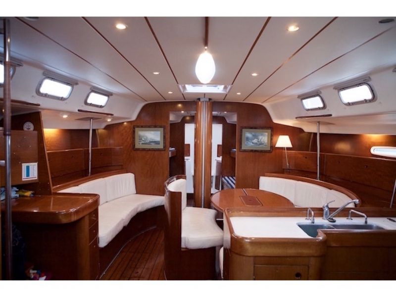 Beneteau First 477
