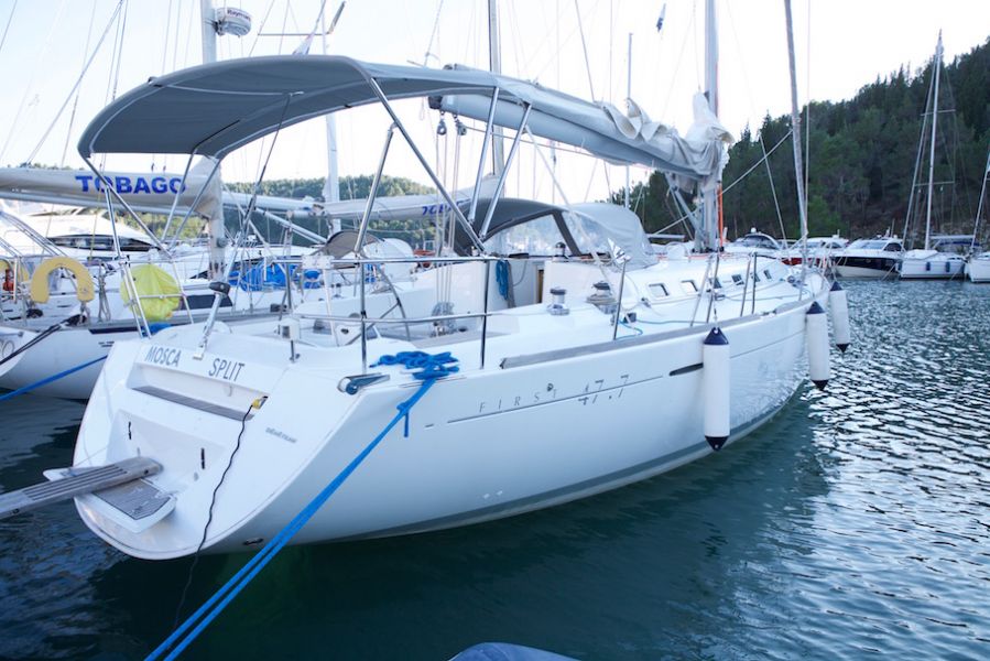 Beneteau First 477