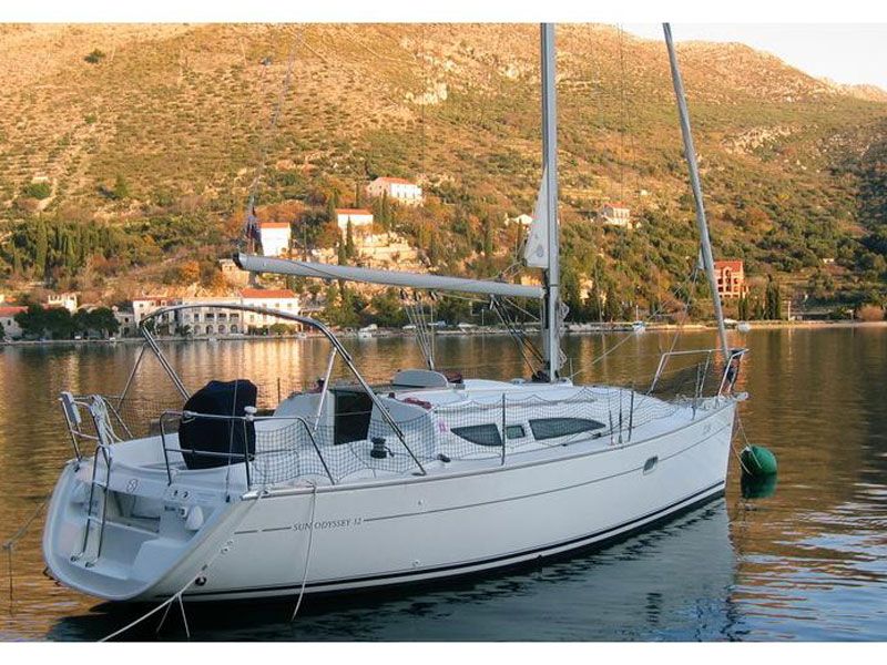 Sun Odyssey 32