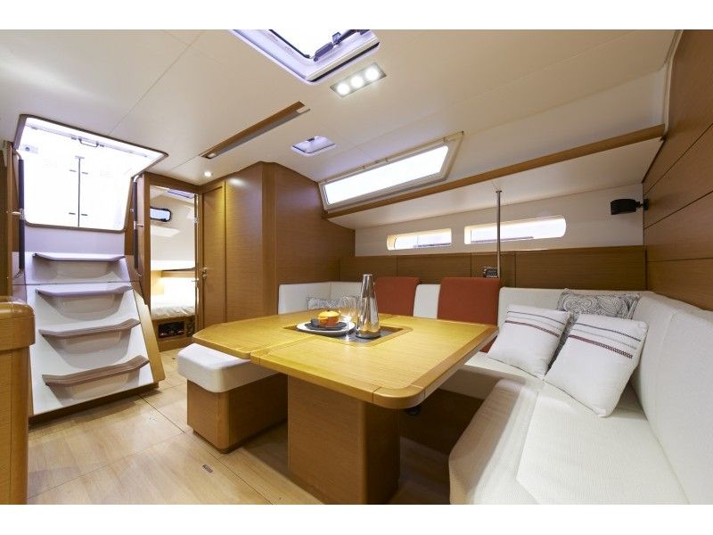 Sun Odyssey 469