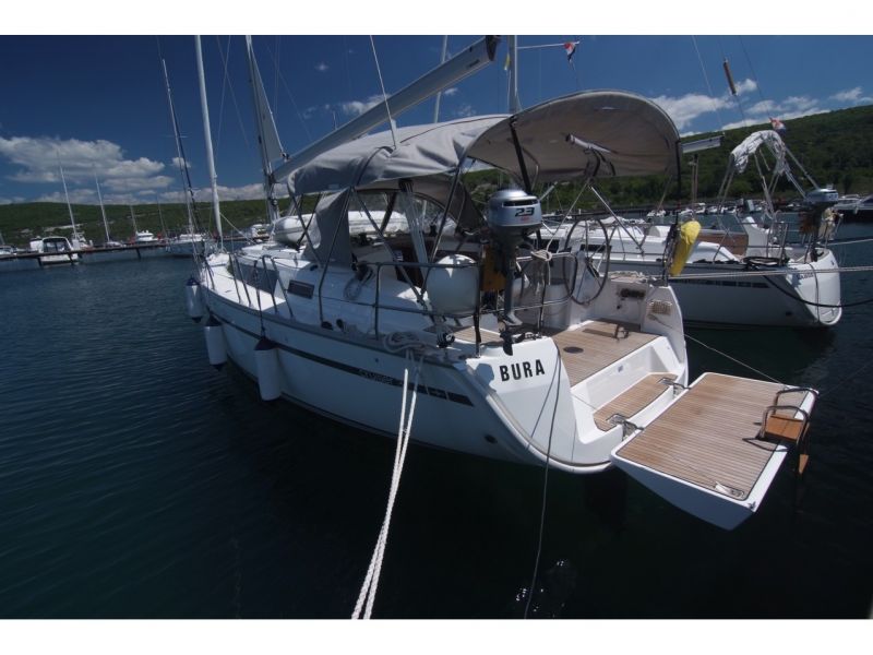 Bavaria Cruiser 37
