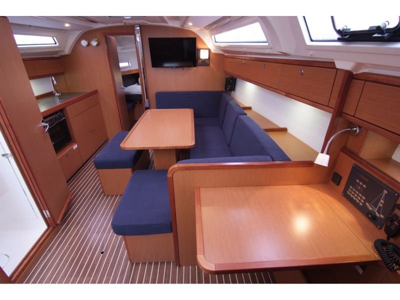 Bavaria Cruiser 41 