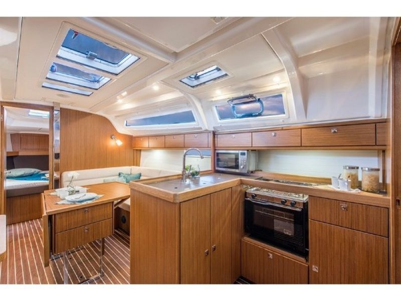 Bavaria 37 Cruiser