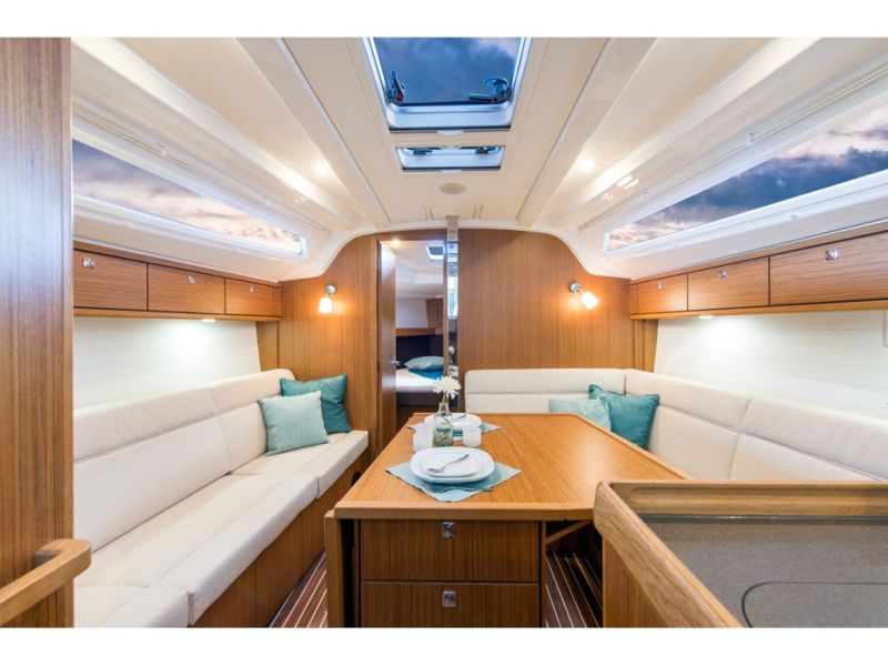 Bavaria 37 Cruiser