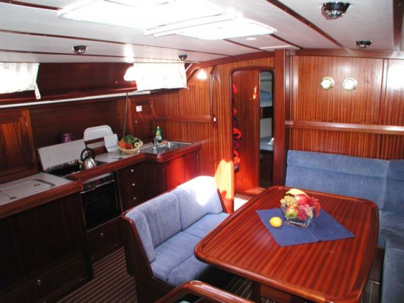 Bavaria 47
