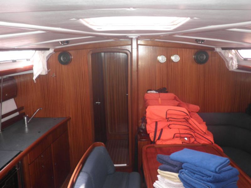 Bavaria 44