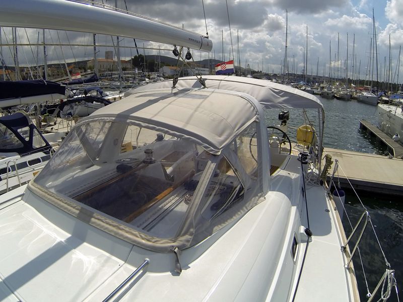 Oceanis 50 Family