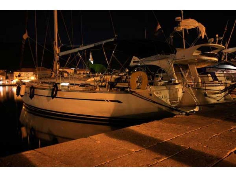 Bavaria 44