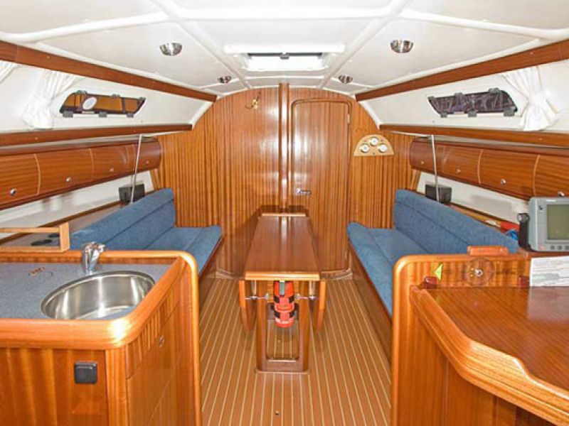 Bavaria 32