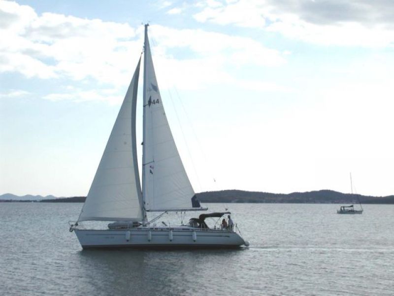 Bavaria 44