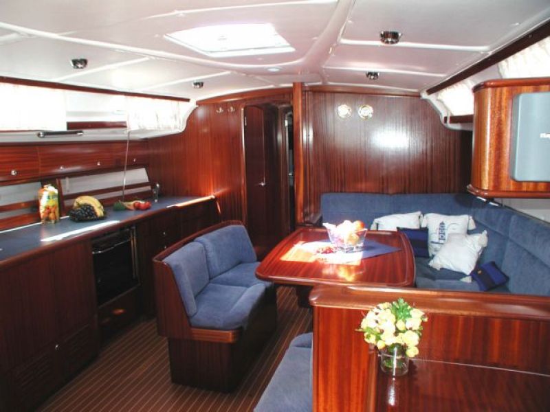 Bavaria 44