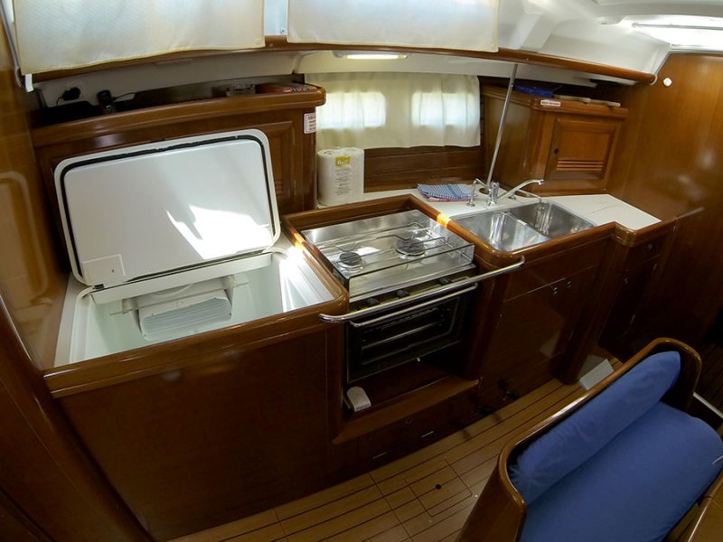 Oceanis Clipper 423