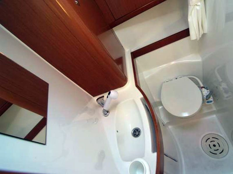 Benetau Oceanis 40
