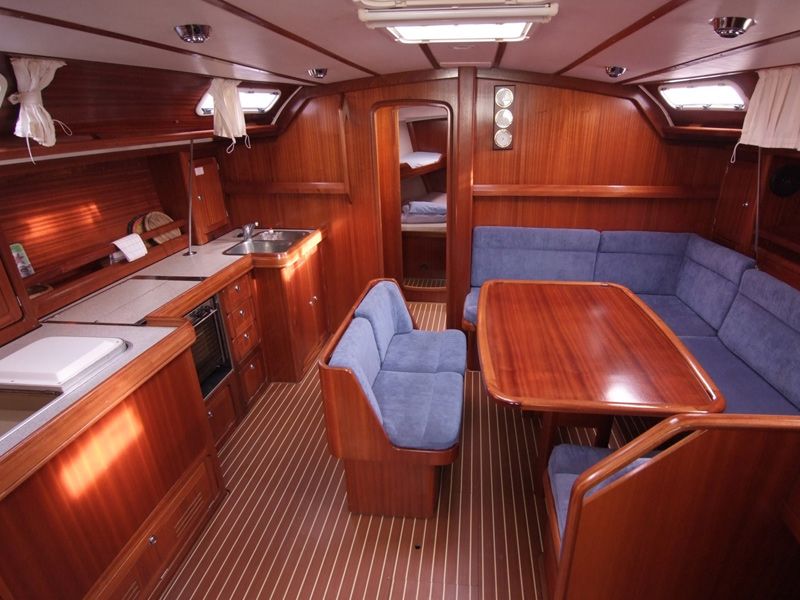 Bavaria 47