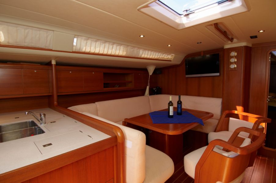 Grand Soleil 56