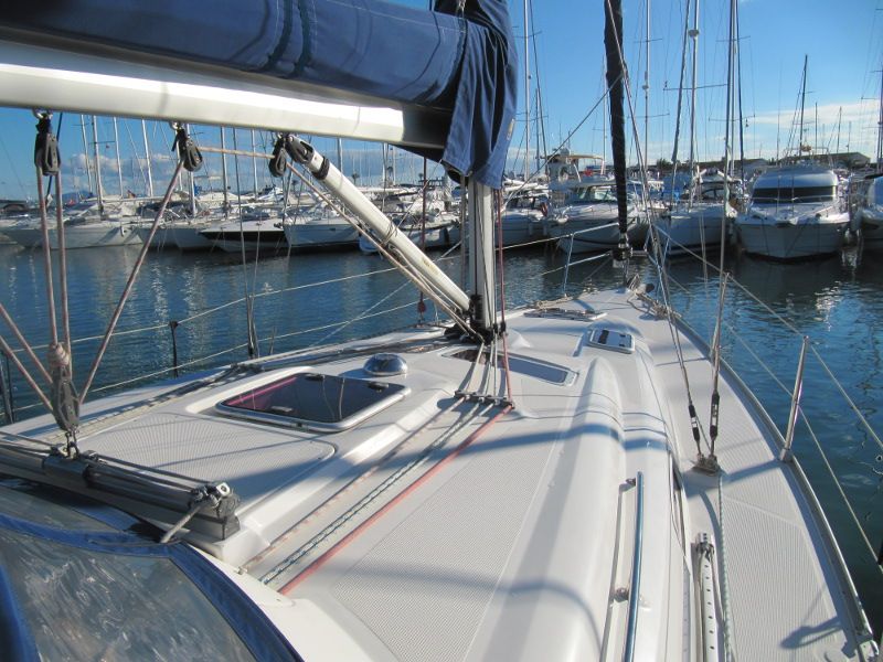 Bavaria 37