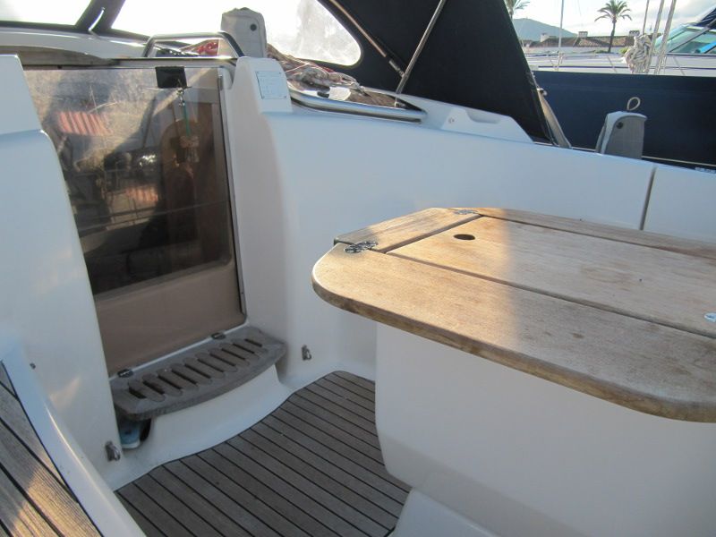 Bavaria 37