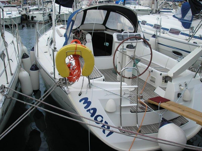 Sun Odyssey 32 i