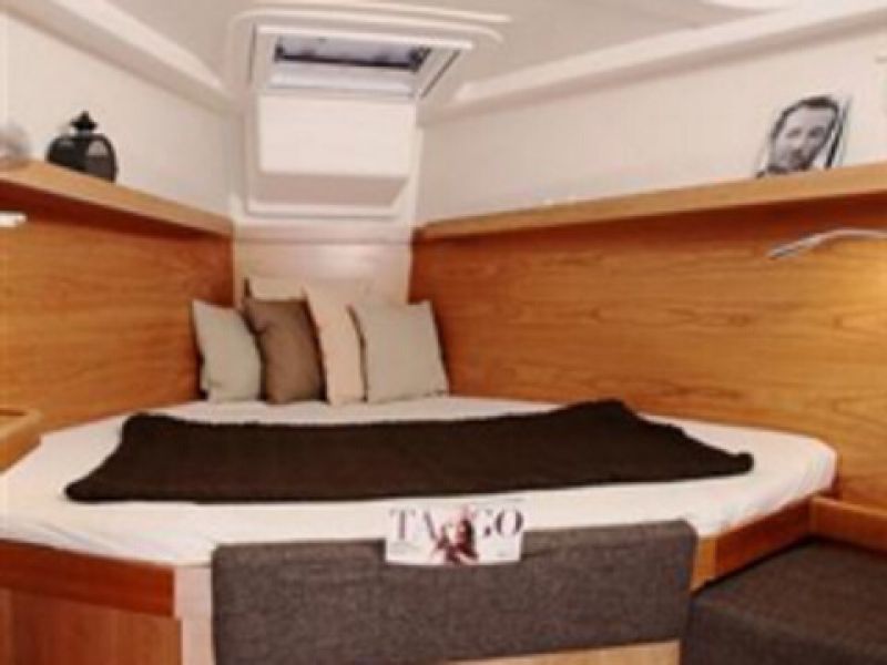 Hanse 415