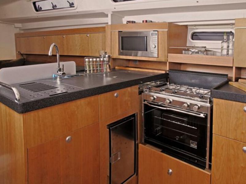 Hanse 415