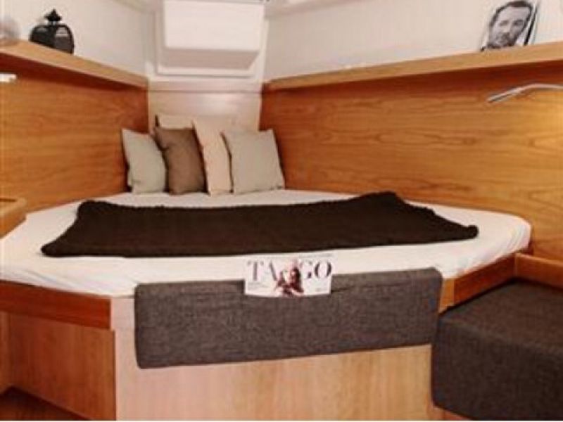 Hanse 415