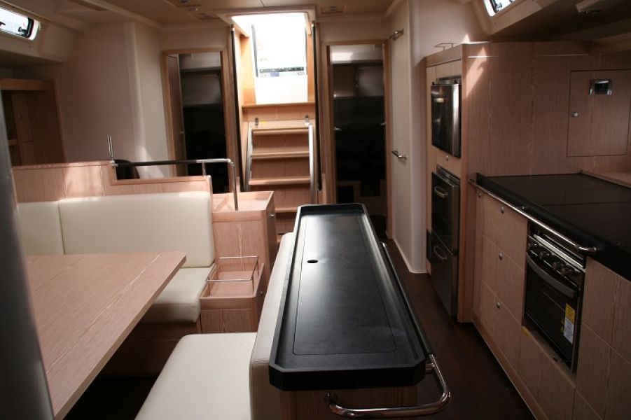 Hanse 575