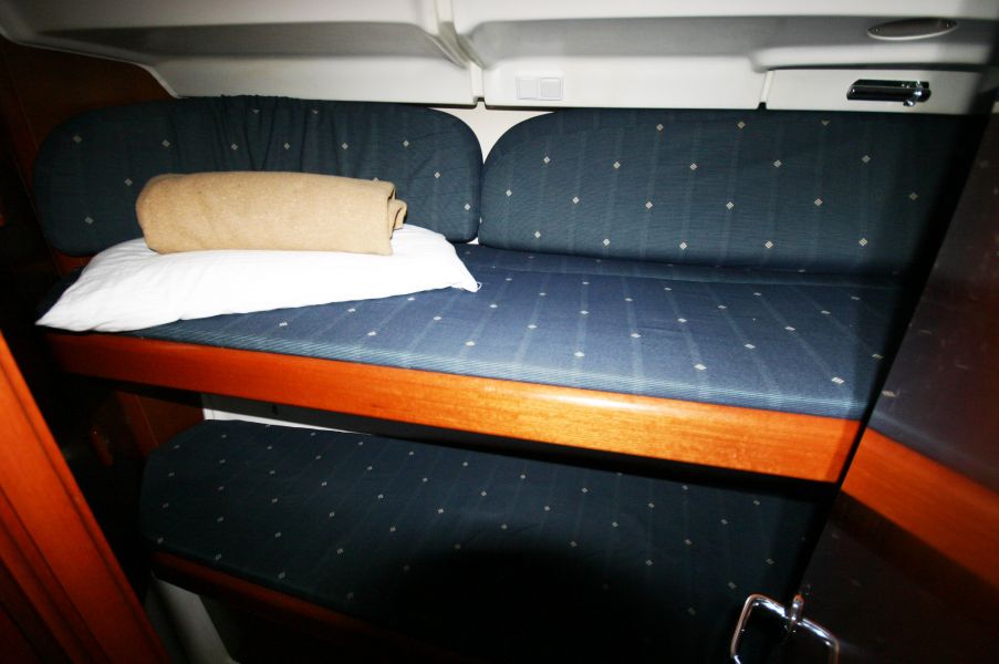 Oceanis Clipper 423