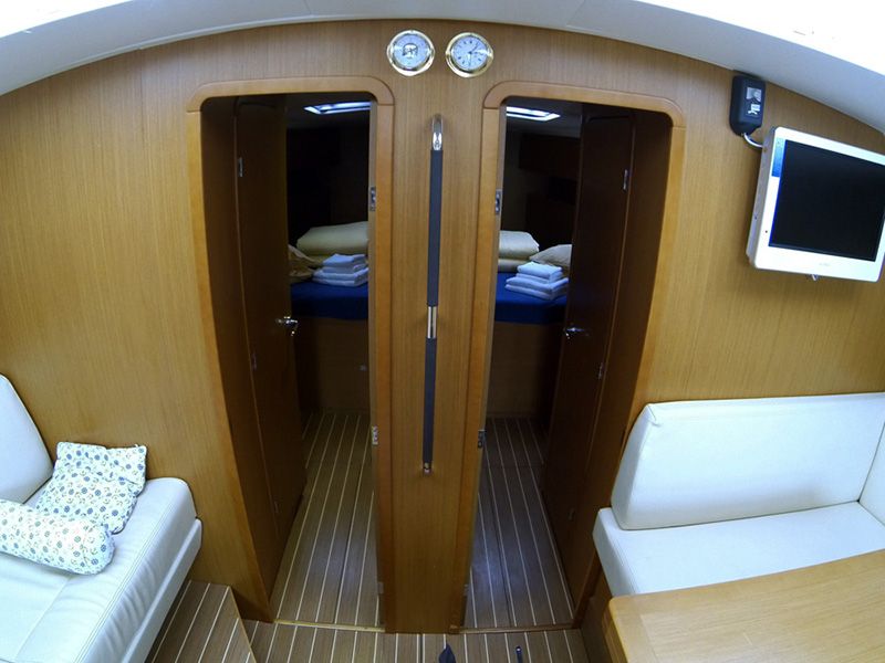 Jeanneau 53